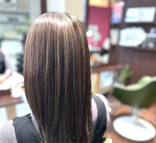 セミロング カラー Largo所属・広中 裕一のマツエク・マツパデザイン