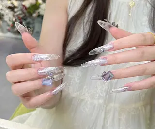 ネイル D-BEAUTY Nailsalonのネイルデザイン