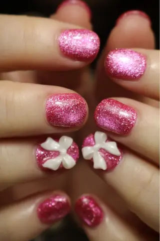 ネイル LITTLE STAR所属・シスターズ ネイルのネイルデザイン