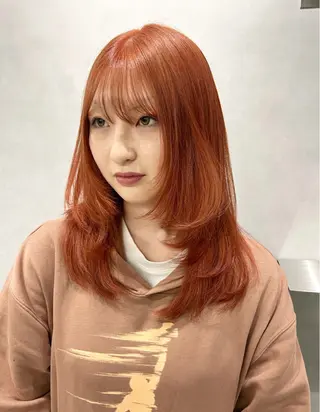 セミロング ハイトーンカラー/ 梅田/Aikaのヘアスタイル