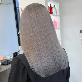 カラー MOMOKA /　Lapis大名店のヘアスタイル