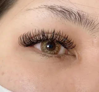 マツエク・マツパ Anmut Luna所属・eyelash Anmut Lunaのマツエク・マツパデザイン