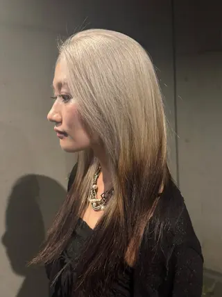 ロング カラー だいち/ハイトーン/ デザインカラーのヘアスタイル