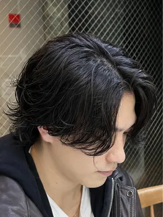 ミディアム メンズ ケンシロウ メンズパーマ特化⭕️のヘアスタイル