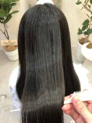 sugi tomoのヘアスタイル