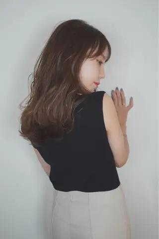 セミロング カラー Le'a銀座所属・前髪/顔周り /レイヤー/秋山 元のヘアスタイル