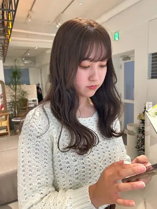 セミロング カラー 透明感カラー🫧 nanohaのヘアスタイル