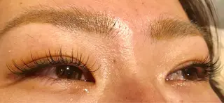 マツエク・マツパ arev所属・矢野 詩依奈の眉毛・アイブロウイメージ