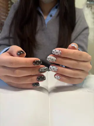 ネイル ネイルズシャトン🪡 ネイリスト齊藤のネイルデザイン