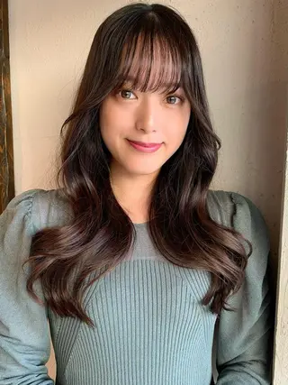 ロング カラー 透明感/オリーブ/ グレージュ/YUKAのヘアスタイル