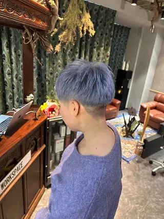 ショート カラー レイヤーブリーチ特化 ホワイト専門/岸のヘアスタイル