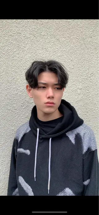 ミディアム パーマ メンズ メンズStylist 山根慧のヘアスタイル