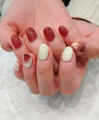 ネイル 會田 瑠衣のネイルデザイン