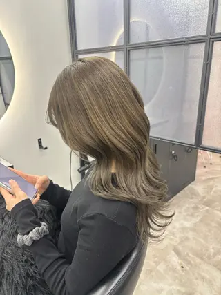 ロング カラー Ren. 🦋デザインカラーのヘアスタイル