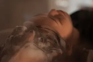 YOLO by diar所属・カンノ シュンのヘアスタイル