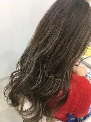 ロング カラー 髪質改善 中川 翔のヘアスタイル