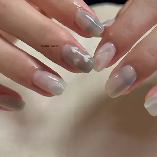 ミディアム ショートネイル. Home sweetのネイルデザイン