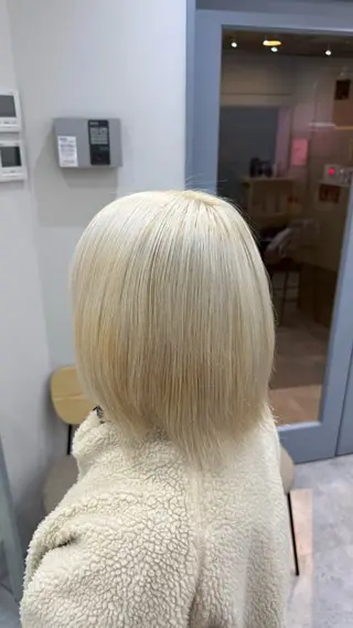 ショート カラー soyon 心斎橋店のヘアスタイル