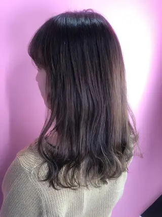 ミディアム カラー _WHITE高槻所属・_WHITE高槻店 yusukeのヘアスタイル