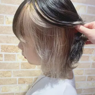 ショート カラー 古沢 みづきのヘアスタイル