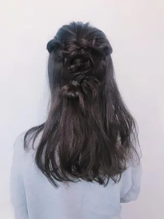 カラー pole/apartment所属・💓パーマ，💗 レイヤーカットのヘアスタイル