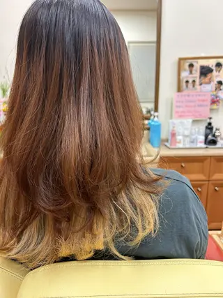 ロング 染谷 菜摘のヘアスタイル