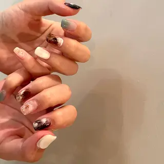 ネイル SALON VILLAGE AOYAMA 2nd.所属・NAKAMURA HARUKAのネイルデザイン