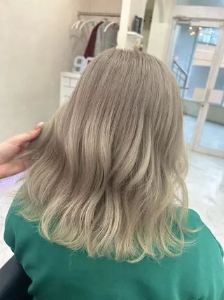 ミディアム カラー ハイトーン/韓国風 🤍Nacchi🐈のマツエク・マツパデザイン