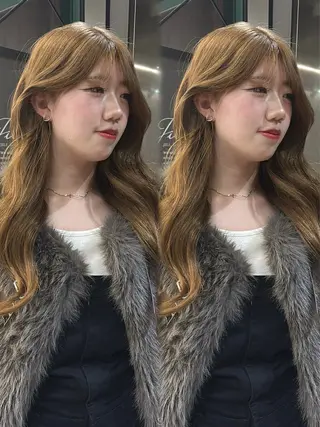 ロング 韓国ヘア/ブリーチ無 しWカラー/オリーブのヘアスタイル