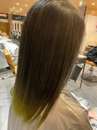 セミロング 石崎 真維のヘアスタイル