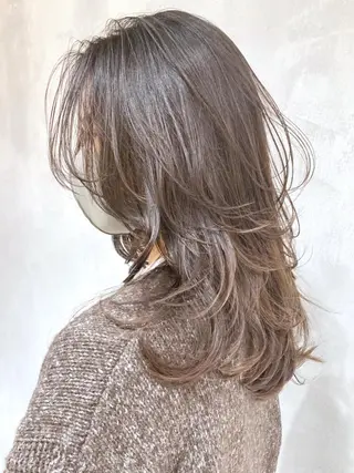 セミロング カラー パーマ ヘアアレンジ ITbyALBUM 中野店のヘアスタイル