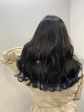 ロング カラー stair:case 武蔵小杉店所属・艶カラーリスト 牛込萌香のヘアスタイル