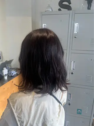カラー サワダ ミナミのヘアスタイル
