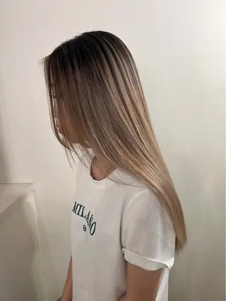 ロング カラー coco terrace所属・海外風ハイライト CHIHIROのヘアスタイル