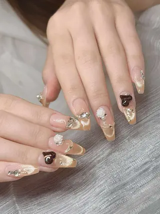ネイル Lee Nailsのネイルデザイン