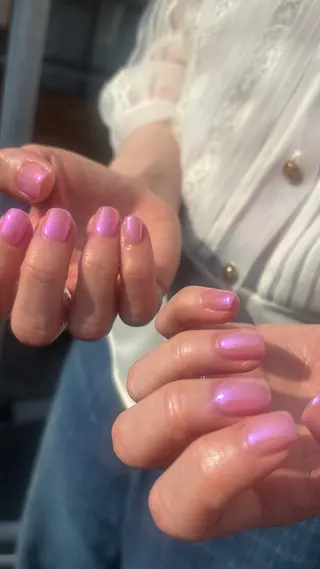 ネイル nailsalon　hue所属・小山 羽奈のネイルデザイン