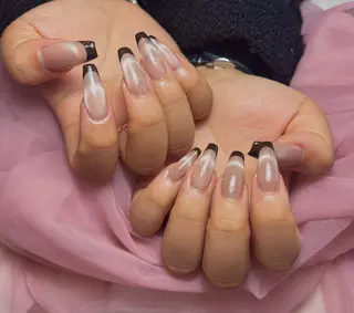 ネイル 𝐁𝐞𝐥𝐥 𝐦𝐞のネイルデザイン