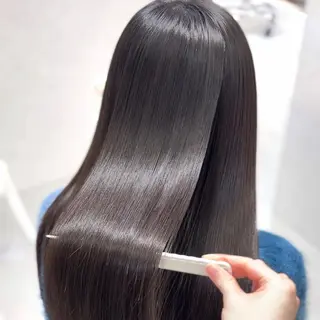 ロング パーマ suzuka/透明感 カラー 美髪縮毛矯正のヘアスタイル