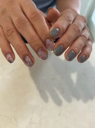 ネイル Salondevi2 isanaのネイルデザイン