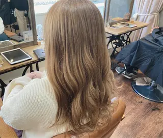 セミロング カラー ヲタクに美容室は難しい。所属・縮毛矯正&髪質改善 ⭐️OGUのヘアスタイル