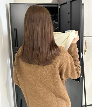 セミロング カラー Kamie 三宮のヘアスタイル