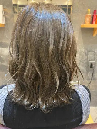 ミディアム カラー AUBE hair ales福岡平尾店所属・塚本 昂のヘアスタイル