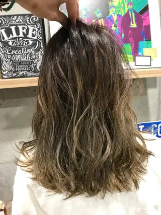 セミロング カラー 竹嶌 健吾のヘアスタイル