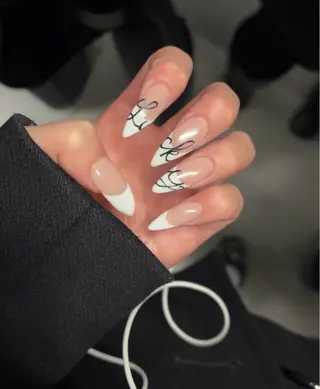 ネイル SLASH saranのネイルデザイン