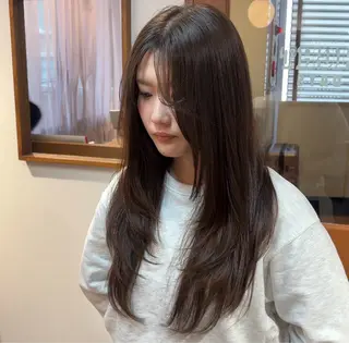 ロング 山口 摩七斗のヘアスタイル