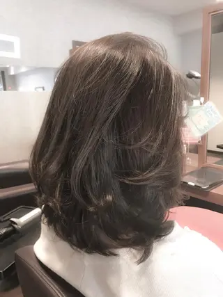 ミディアム カラー ひろせ かなのヘアスタイル