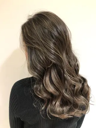 ロング カラー kakimotoarms自由が丘CLEO所属・田中 小百合のヘアスタイル