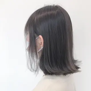ショート カラー レイヤーカット 透明感カラーのヘアスタイル