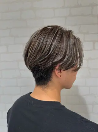 カラー メンズ IwAsh中山所属・✂︎中山ブリーチ・ パーマ✂︎露木智也のヘアスタイル