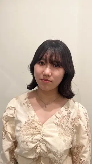 ミディアム カラー 内沼 恵留菜のヘアスタイル